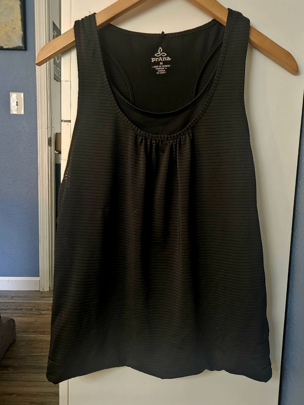 Prana Black Layeted  Breathable Scoop Neck Tank Top
